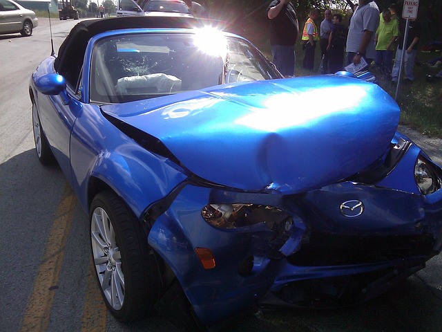 peoria-car-accident-640x480-12844076.jpeg