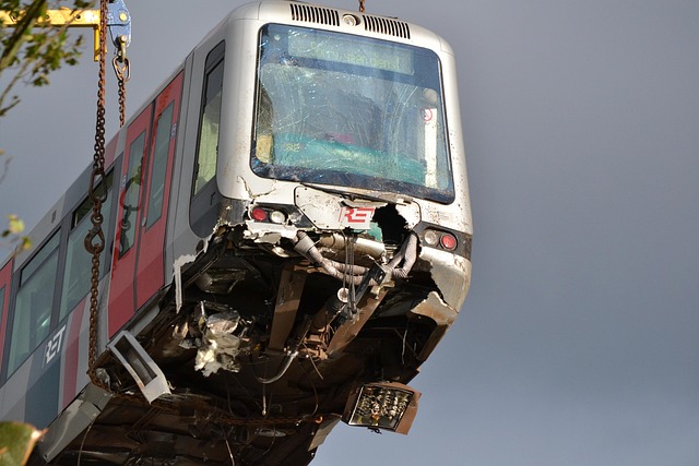 peoria-truck-accident-attorney-640x480-72925735.jpeg