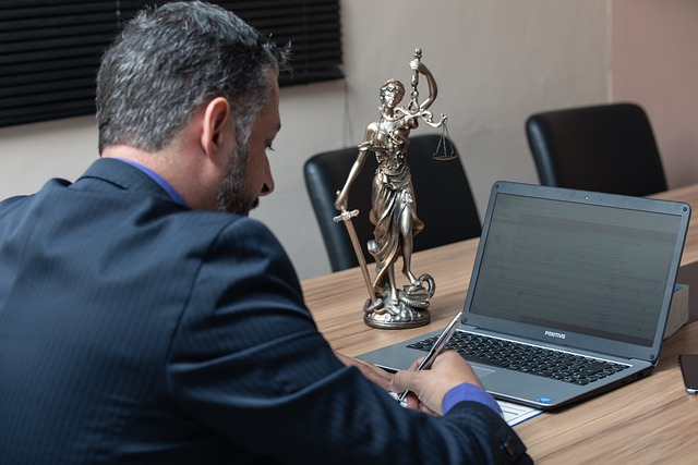 Peoria Mesothelioma Attorney: Navigating Legal Implications for Compensated Care