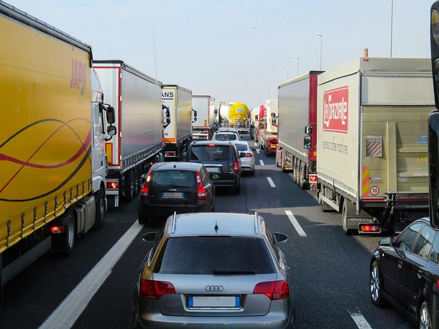 peoria-truck-accident-attorney-640x480-81286961.jpeg