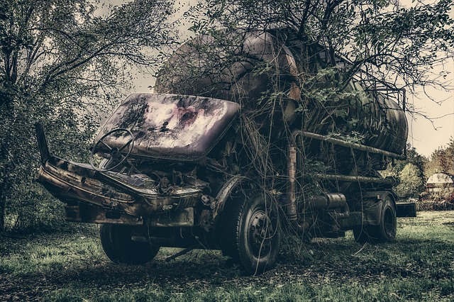 peoria-truck-accident-lawyer-640x480-31163041.jpeg